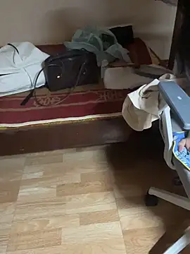 Mina048 webcam