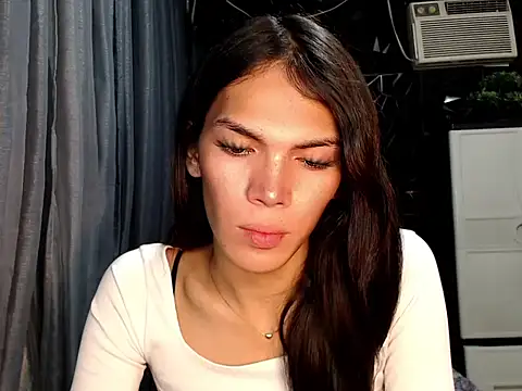 GORGEOUS_CARMEE live cam on StripChat