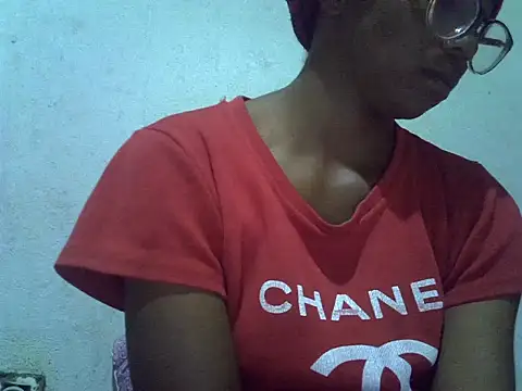 ElianeHot webcam