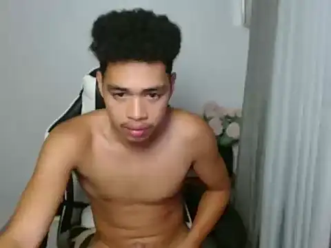 curlyasian_njxx webcam