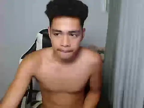 curlyasian_njxx webcam