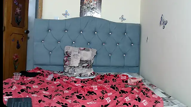 VICTORYXS1 live cam on StripChat