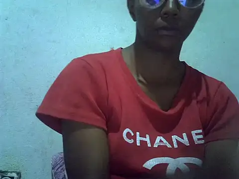 ElianeHot webcam