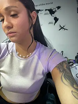 isabella-teen - Isabella-Teen's free webcam - UK Sex Cams