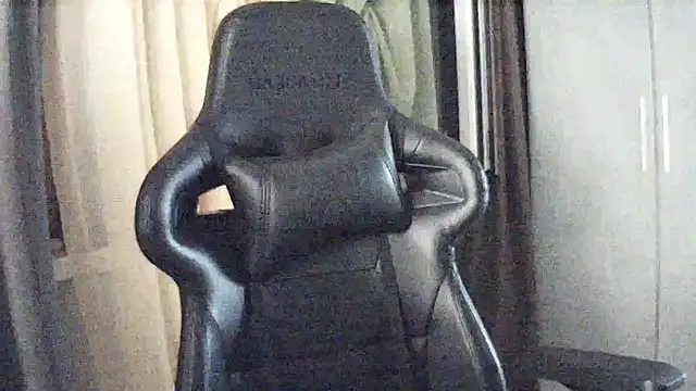 MoodieMira webcam