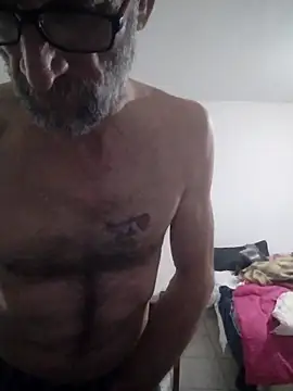 CulturedBus909 live cam on StripChat