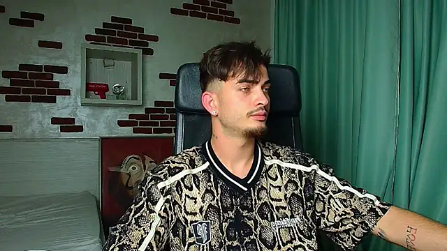 BrandonTate webcam