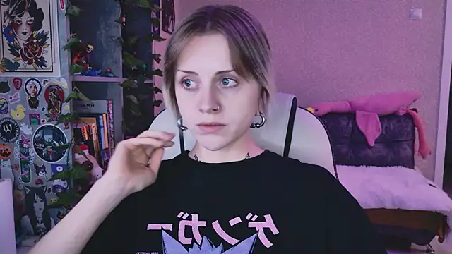 NaniMoore webcam