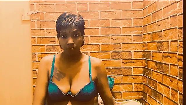 Fuckable_Nasty_MILF webcam