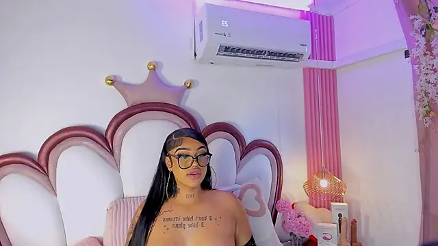 Mia_Jansen webcam