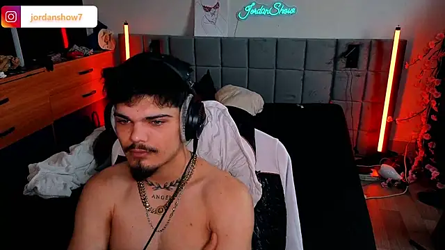 JordanShow webcam