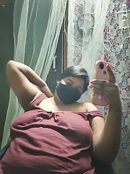 Liyaa_24 webcam