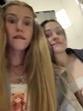 kira_mia webcam