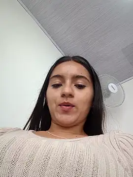 DulceCaroX webcam