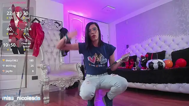miss_nicolesds_ webcam