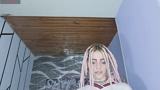 Pinky_doll777 webcam