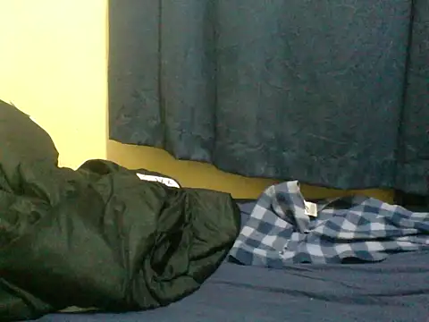 naughty-slender webcam