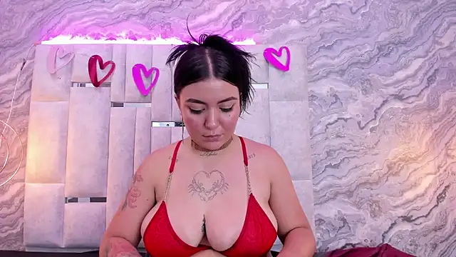AliiceVance webcam