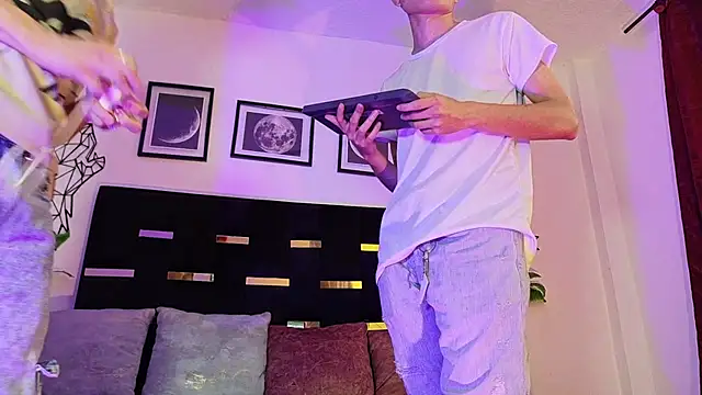 sneaky_finn webcam