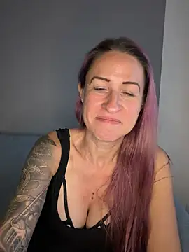 GermanMilfJasmin webcam