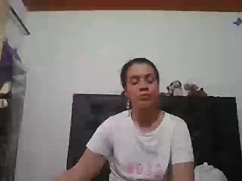 shaira_white webcam