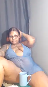 PearlSexxy69 webcam