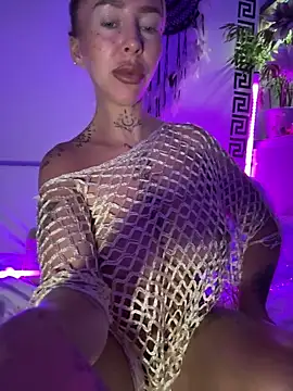 CheekyChels