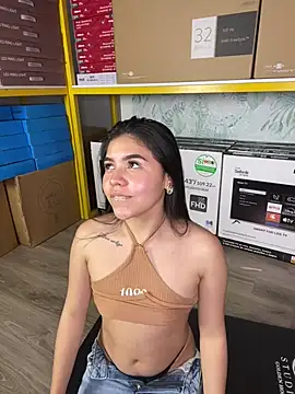 ambarina_ - Ambarina_'s free webcam - UK Sex Cams
