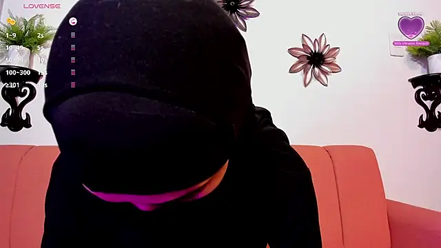 Dounia_nagi webcam