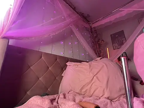 VixenCapri webcam