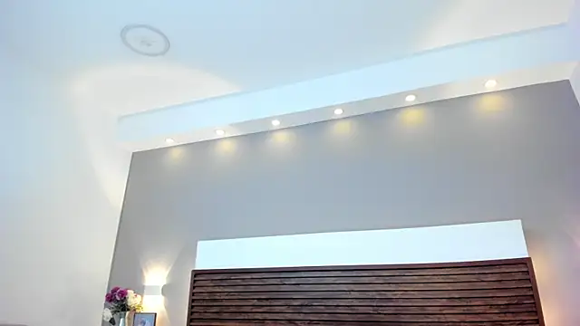 Adelehottman webcam