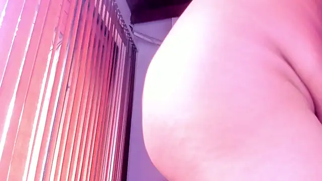 alondrabigtits webcam