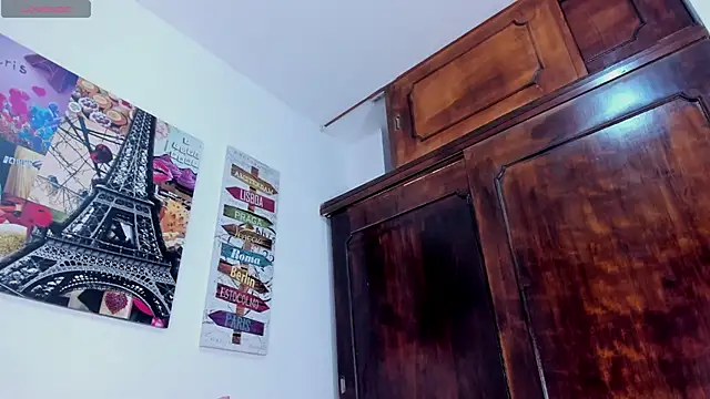Arianaa_w webcam