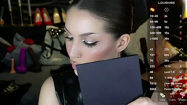MistressDarsy webcam