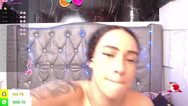 LAILAGUMMY webcam