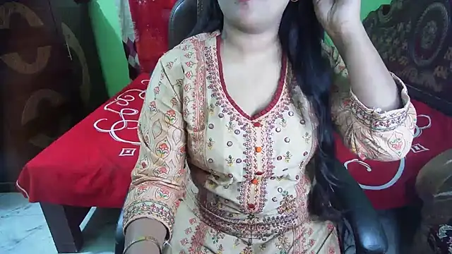 BengaliQueenStar webcam