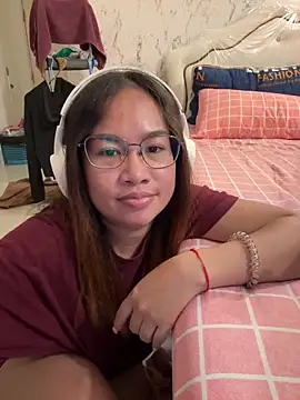 Ponthip webcam