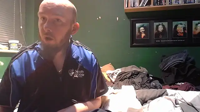 Chubbydan live cam on StripChat