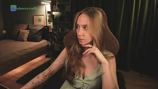 _Eva_Adama webcam