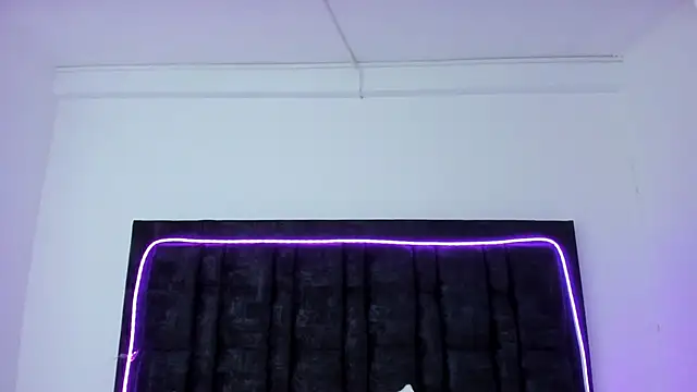 Aurora_Doll_ webcam