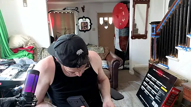 MasterDaddyCool live cam on StripChat