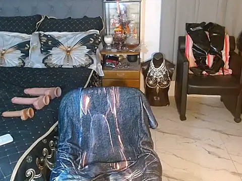 SexyHeart23 webcam