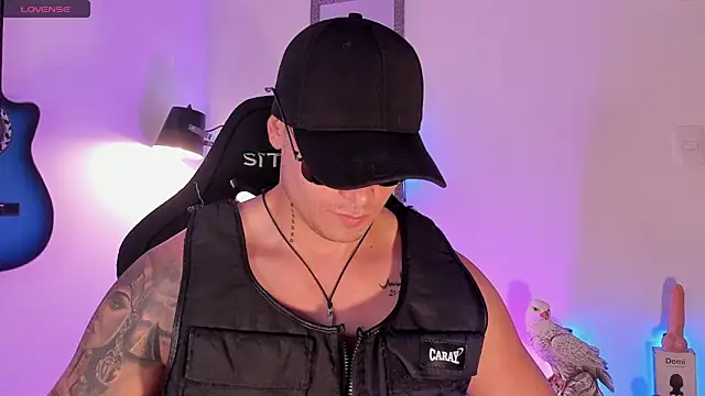 connorsmiith live cam on StripChat