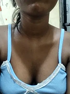 Simran_0011 webcam