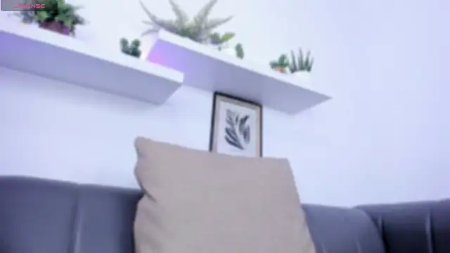 Amira_Alzahra webcam