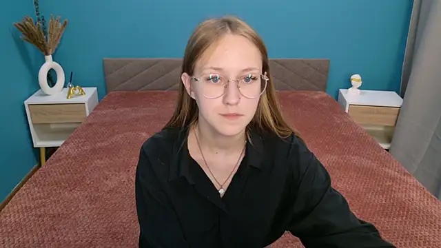 Calista_Everleig webcam