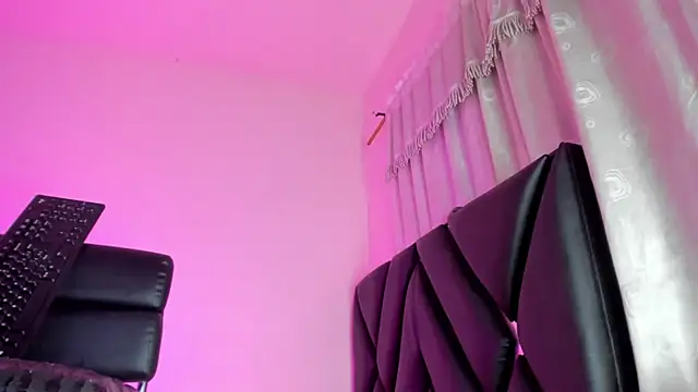 stephany_doll_ live cam on StripChat