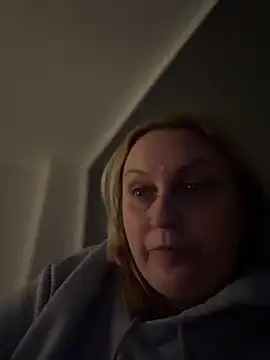 BBW_Nora webcam