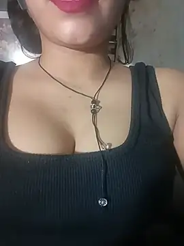 Lovely_Pandey live cam on StripChat