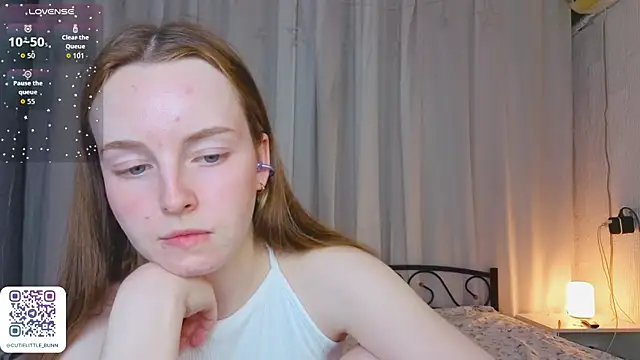 bae_cake_ webcam